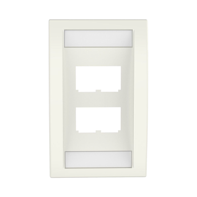 [CFPE4IWY] Placa de Pared Vertical Ejecutiva, Salida Para 4 Puertos Mini-Com, Con Espacios Para Etiquetas, Color Blanco Mate