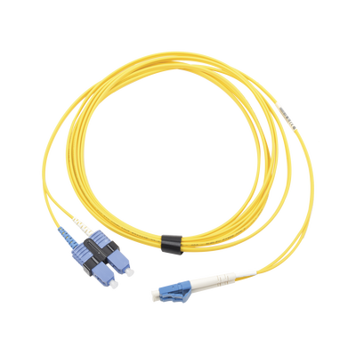 [FJ2-LCUSCUL-07] Jumper de Fibra Óptica Monomodo (OS2), XGLO, LC/UPC-SC/UPC Duplex, OFNR, Color Amarillo, 7 Metros (22.97 Pies)